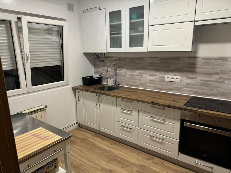 Piso Completo En Centro De Apartamento *
